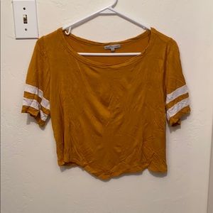 Mustard yellow tshirt. Size S.